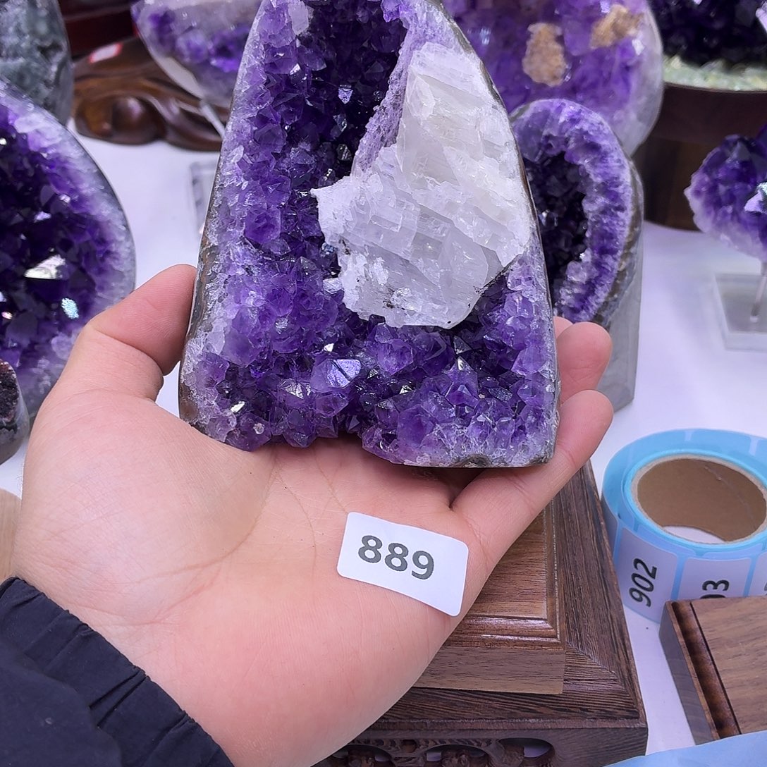 水晶大型摆件（非配饰）未镶嵌