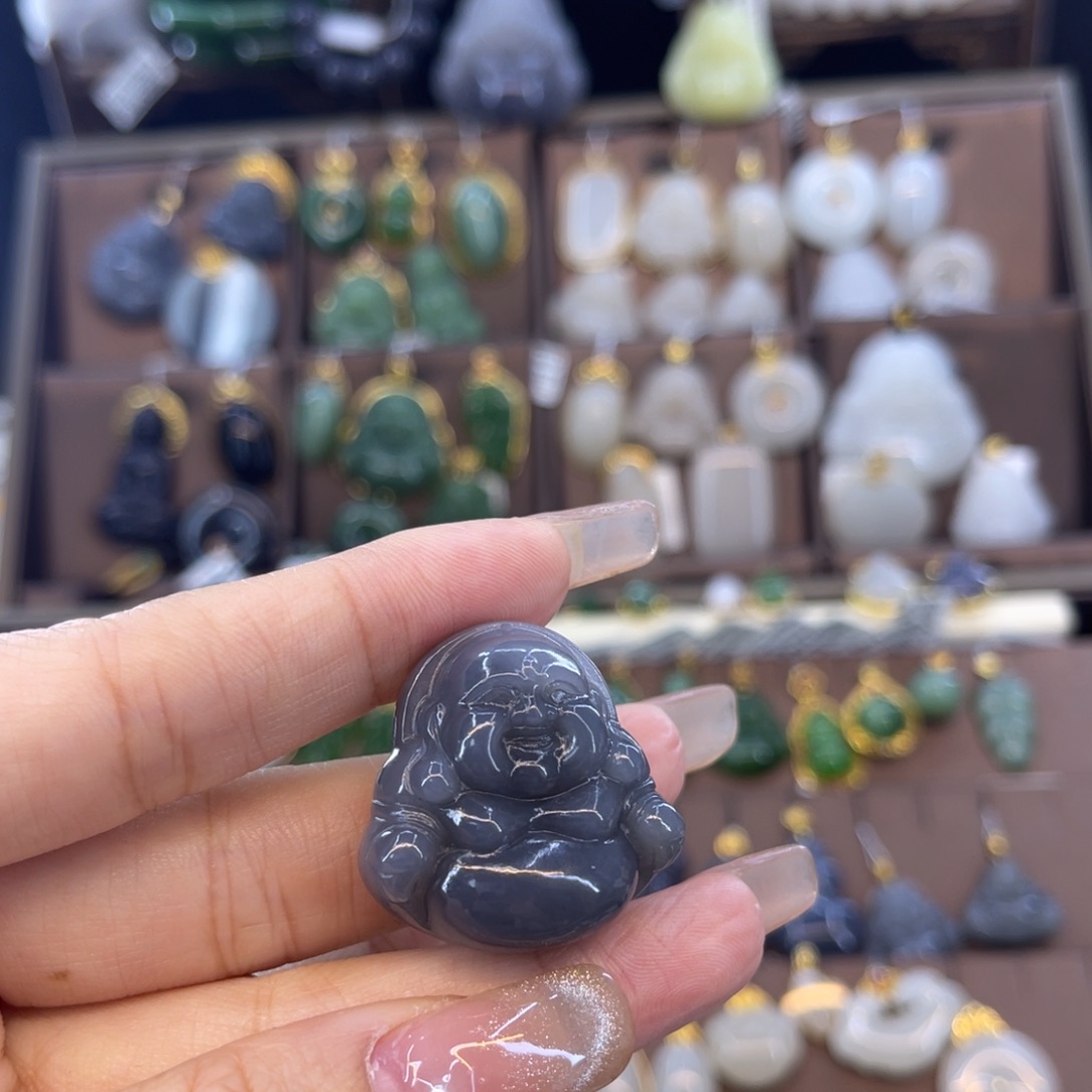 和田玉吊坠未镶嵌