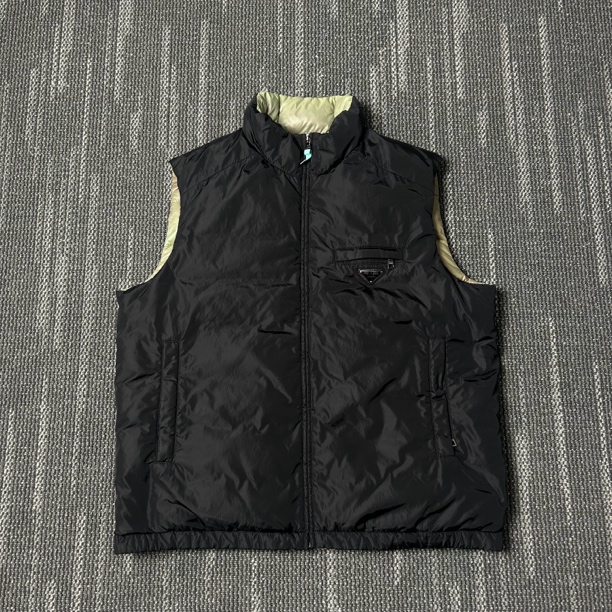 99新 Prada/普拉达 经典三角标双面穿马甲/56码