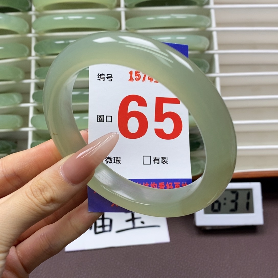 未镶嵌蛇纹石玉手镯