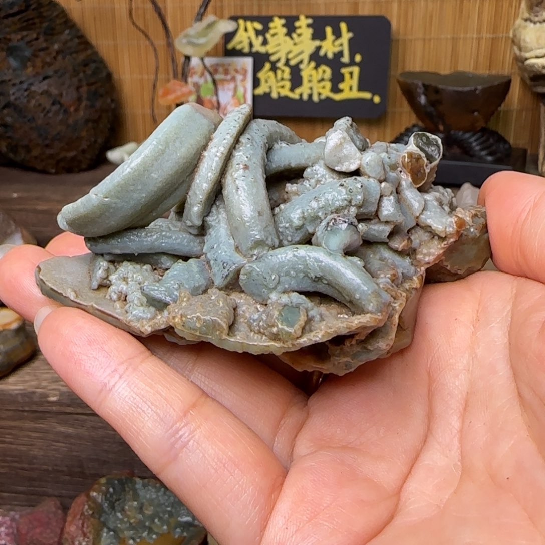 雪***狼石材蓝色海浪一朵朵