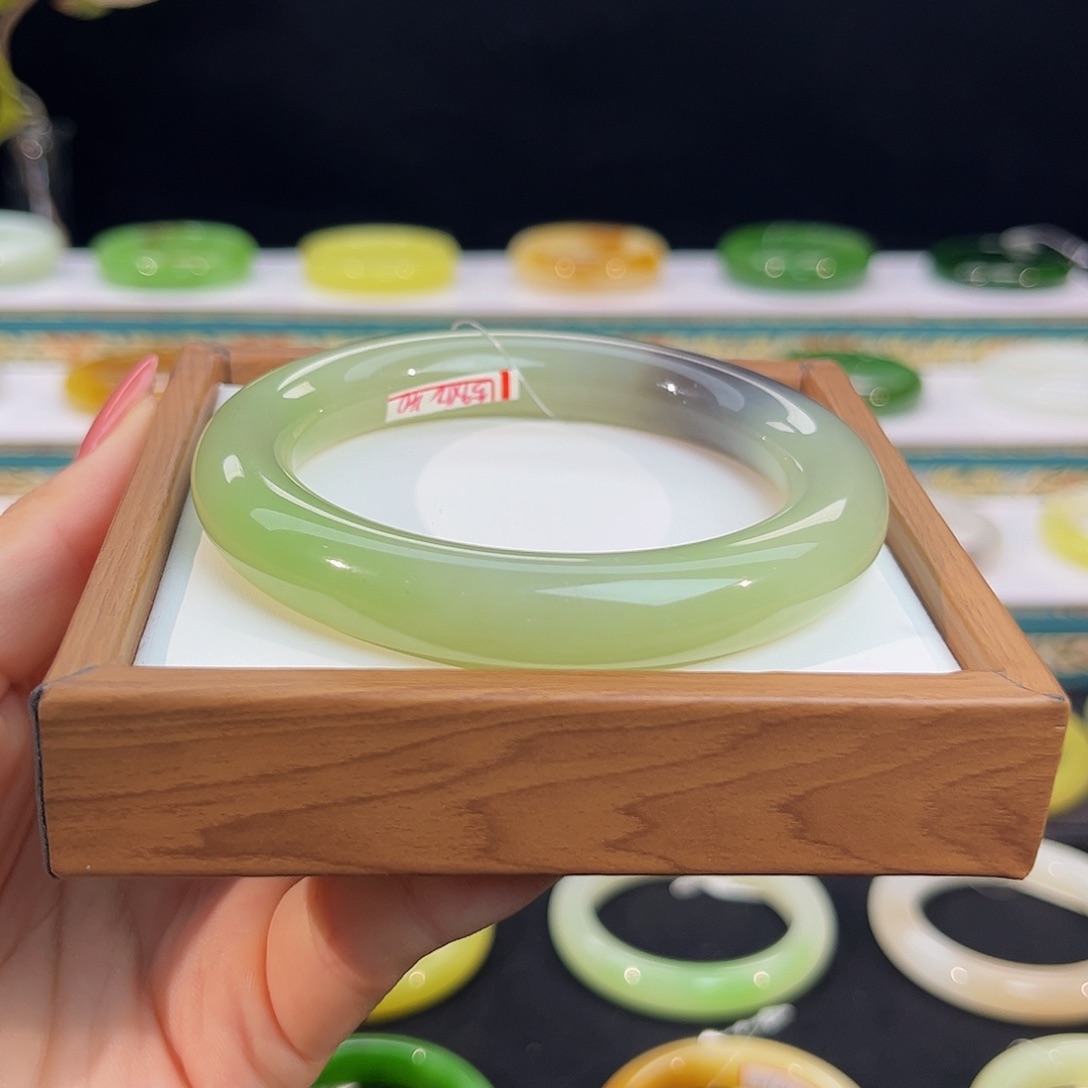 未镶嵌手镯和田玉胖圆紫翠三色