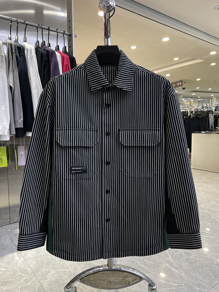 （3Y206）秋季新款条纹翻领工装外套立体贴袋夹克品牌撤柜剪标