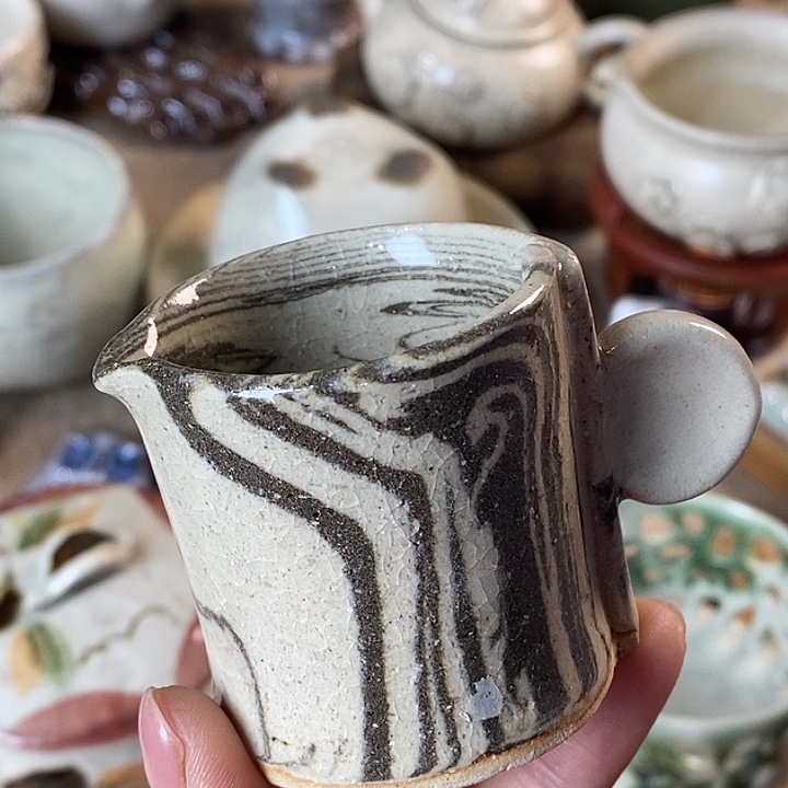 瓷片哈哈哈哈这不是我们吗