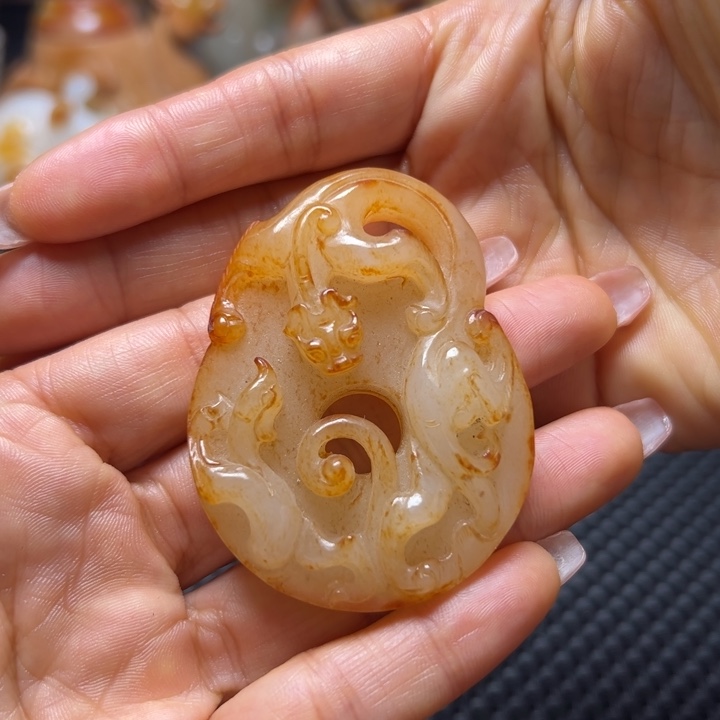 和田玉（糖玉）未镶嵌挂件