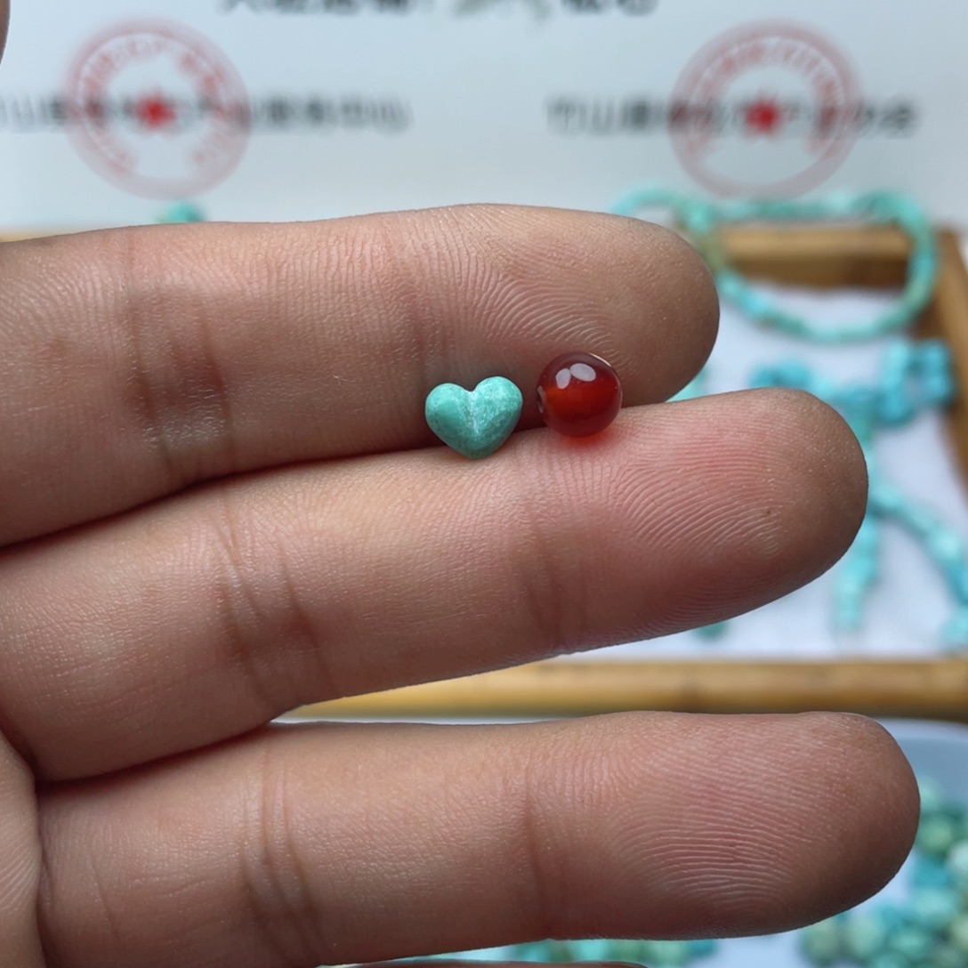 南红玛瑙未镶嵌颈饰086