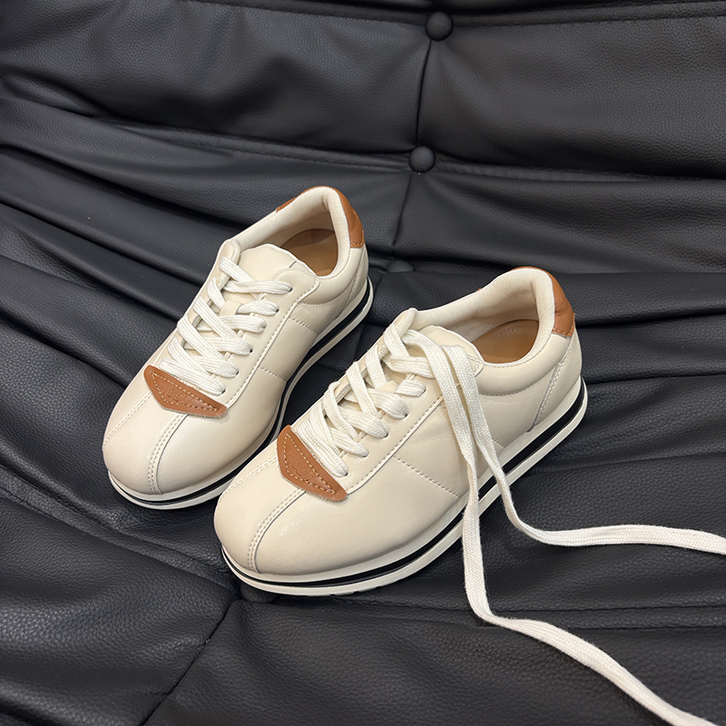 小发喵同款真皮面休闲阿甘鞋韩版运动风面包鞋青年学生冬季跑步