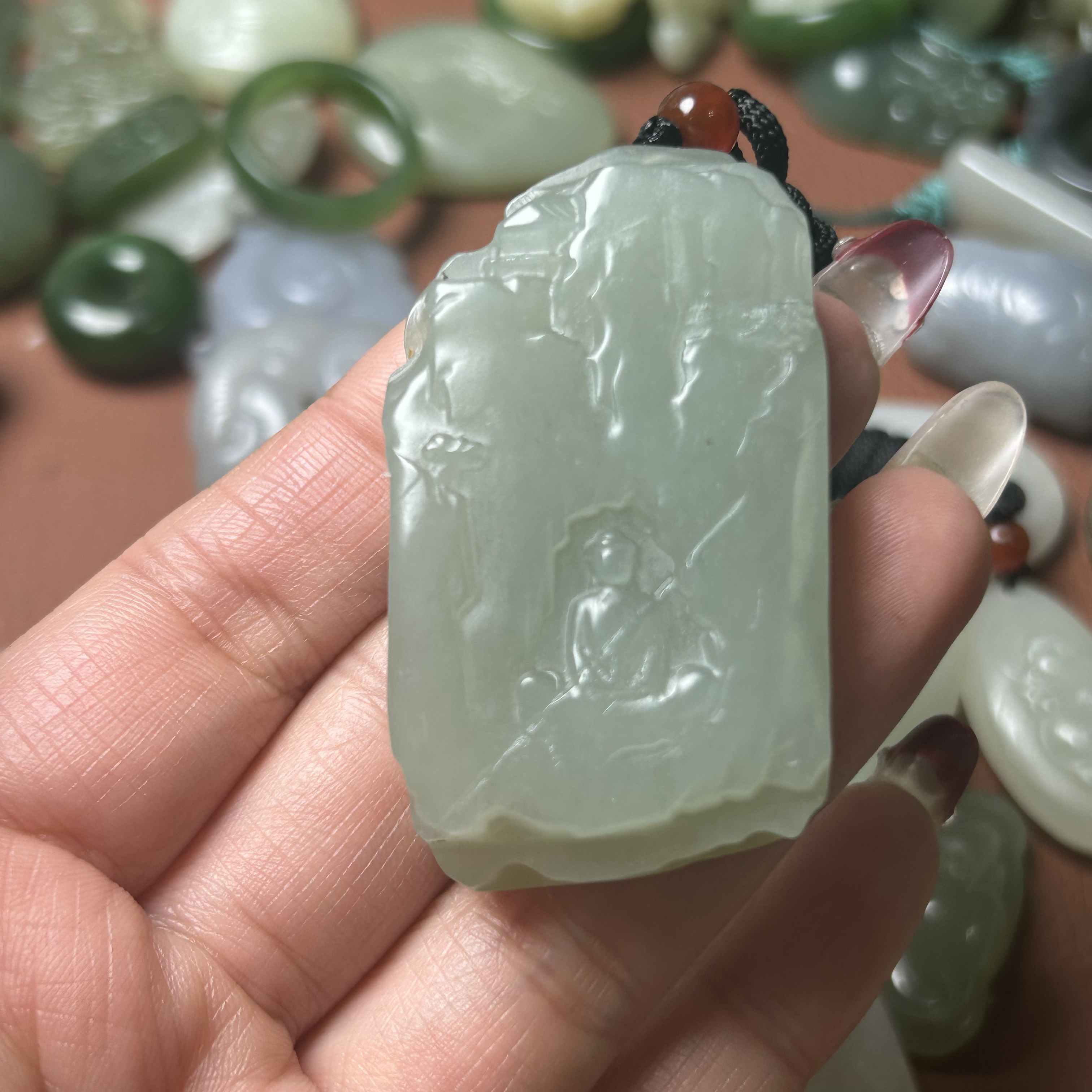 精品和田玉小挂件微瑕