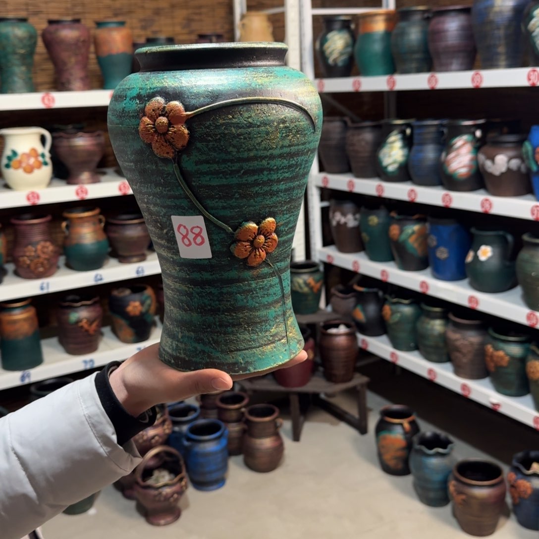 红陶红陶浮雕花盆炸炸炸