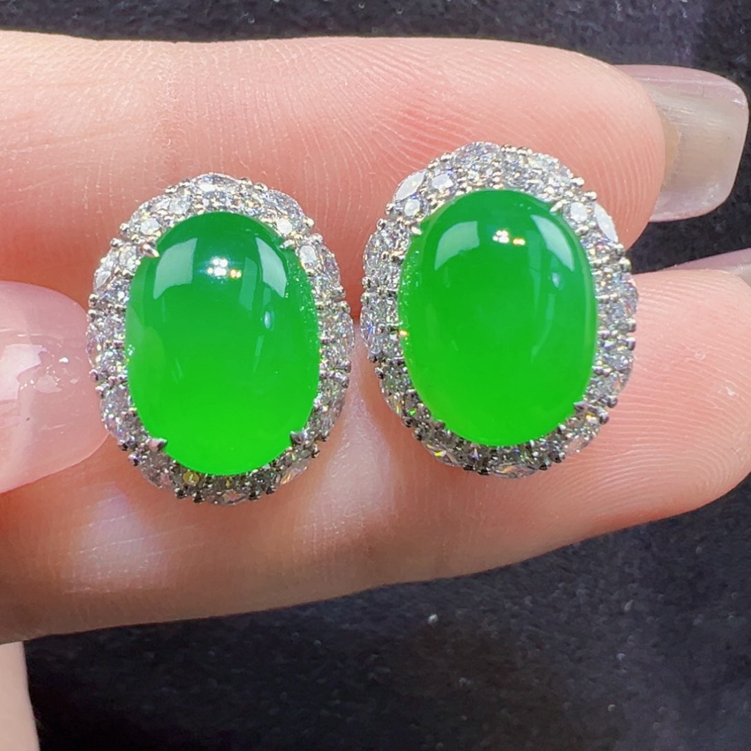 翡翠18K金镶嵌耳饰耳钉