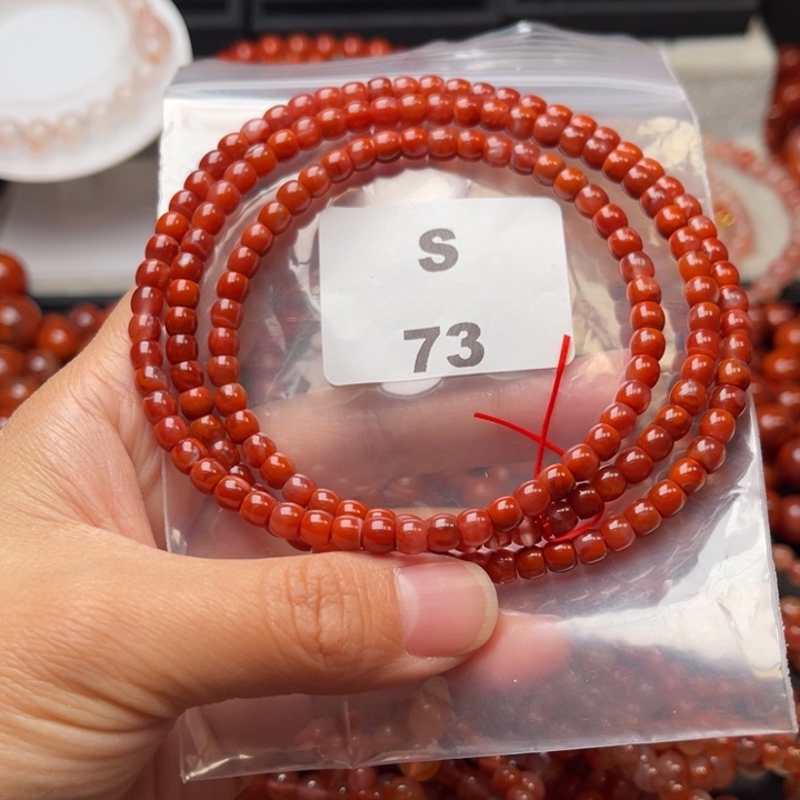 小***店南红玛瑙未镶嵌多样性发货默认微瑕称重5mm