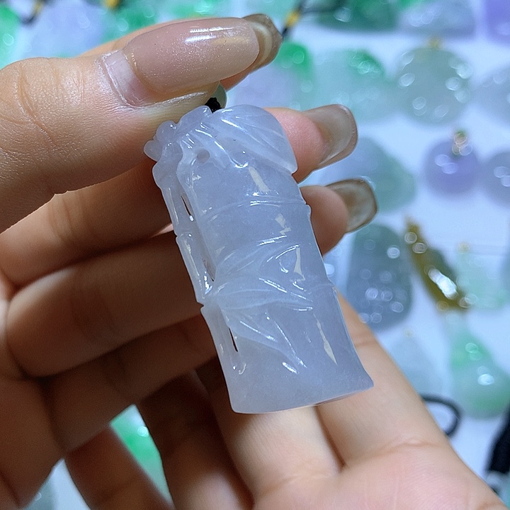 翡翠未镶嵌颈饰天然翡翠A货吊坠