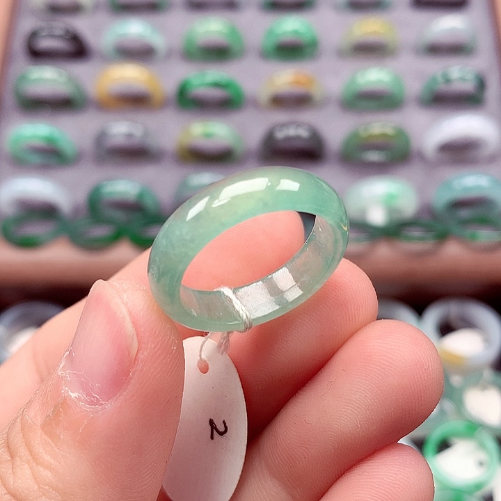 翡翠未镶嵌戒指20号