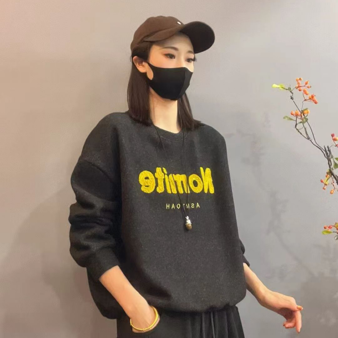 秋冬新款韩系圆领刺绣加厚卫衣8958