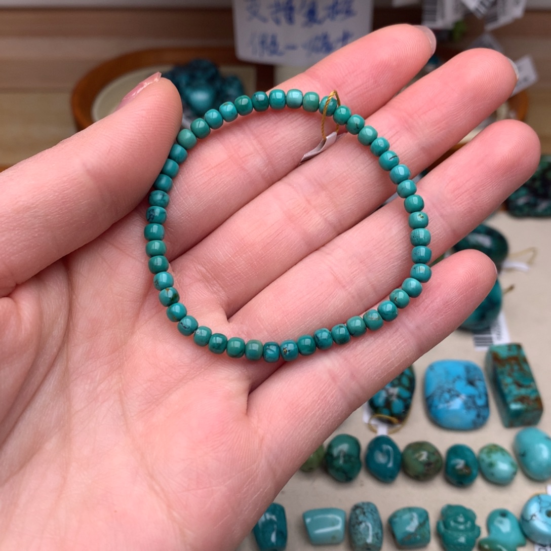 绿松石未镶嵌珠宝奇石