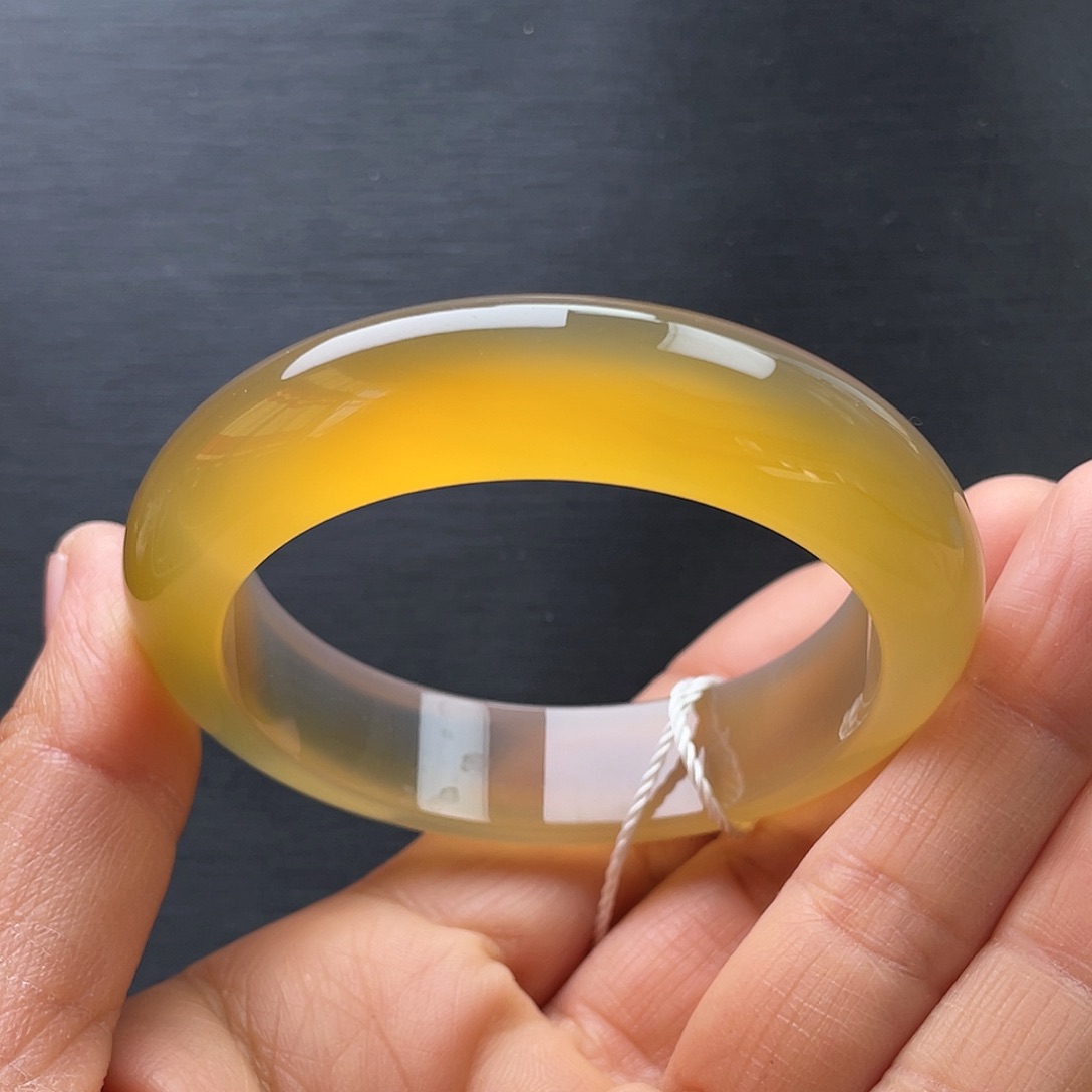 玛瑙/玉髓未镶嵌手镯52圈口