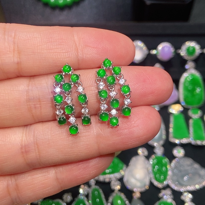 【闪购商品】翡翠耳饰未镶嵌天然翡翠