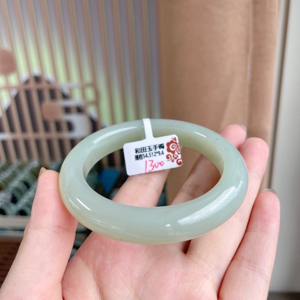 天然玉石新疆且末料手镯正装手镯多样性发货圈口52-62mm