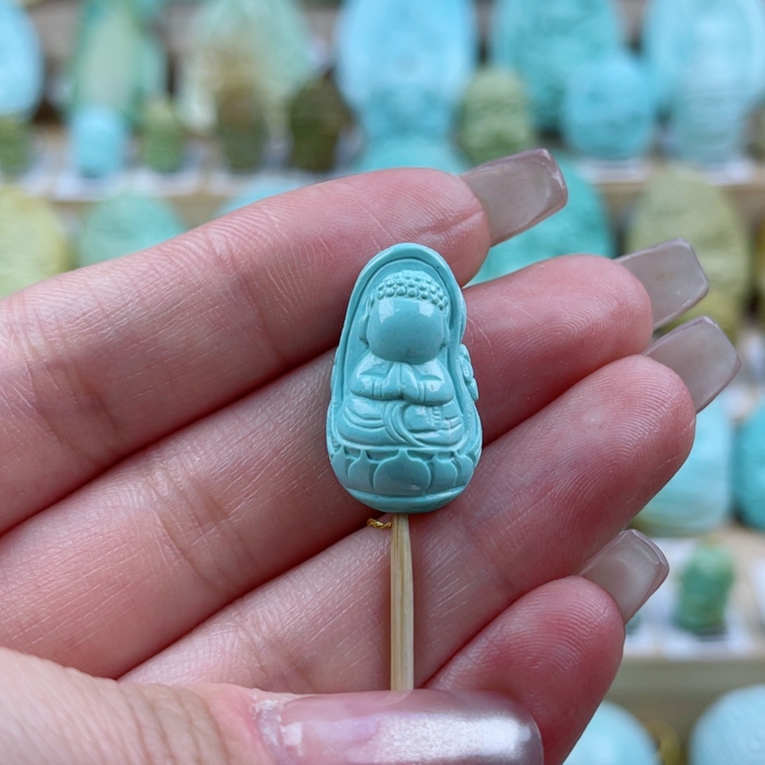 绿松石未镶嵌珠宝奇石