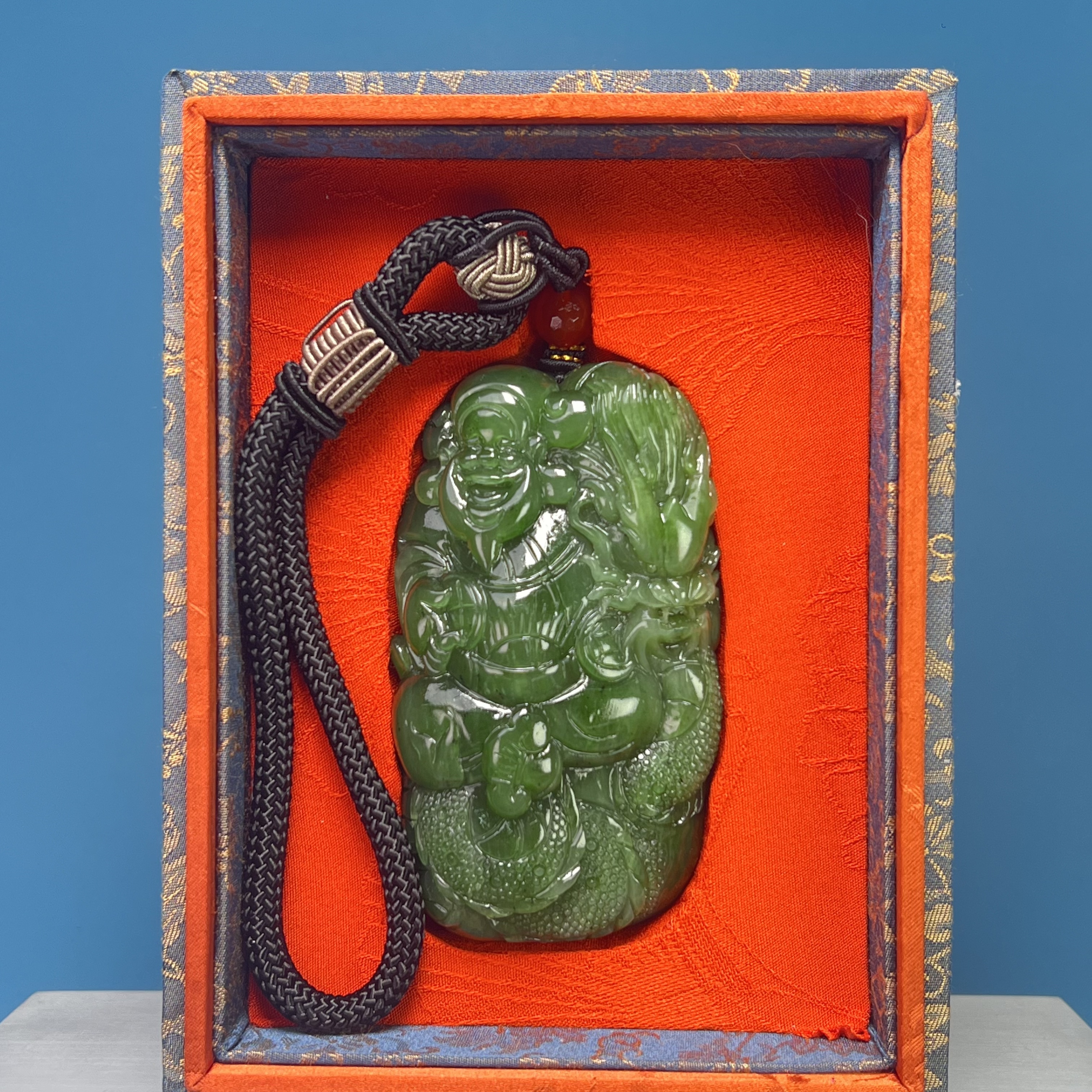 F527珠宝玉石精选和田玉手玩件