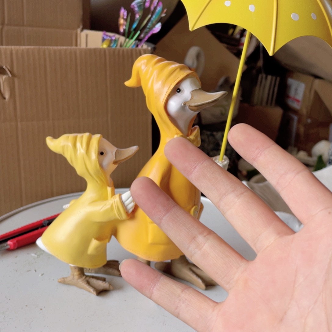 【闪购商品】树脂打伞母子鸭摆件