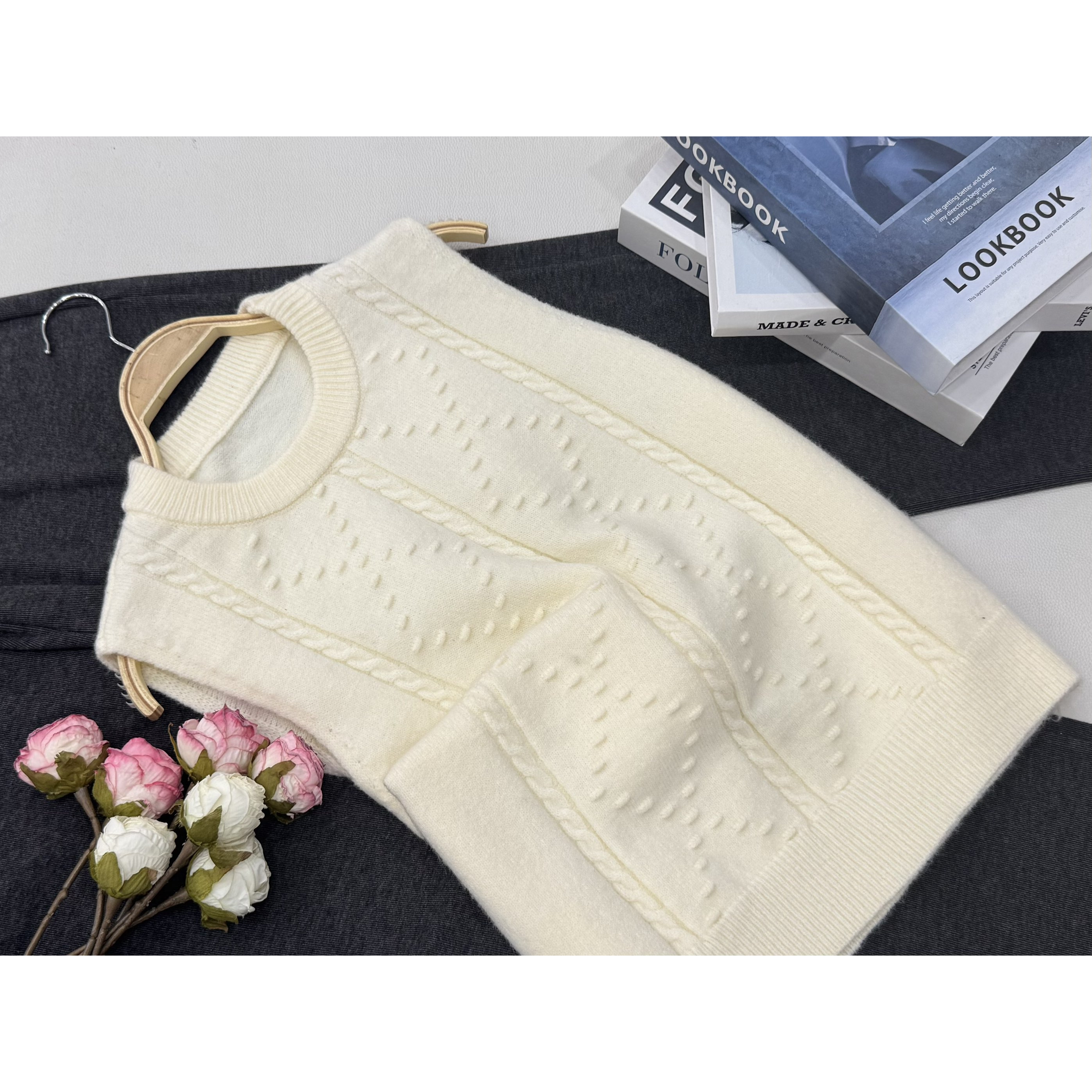 【杏色套头背心】秋季新款时尚无袖针织上衣QC5643