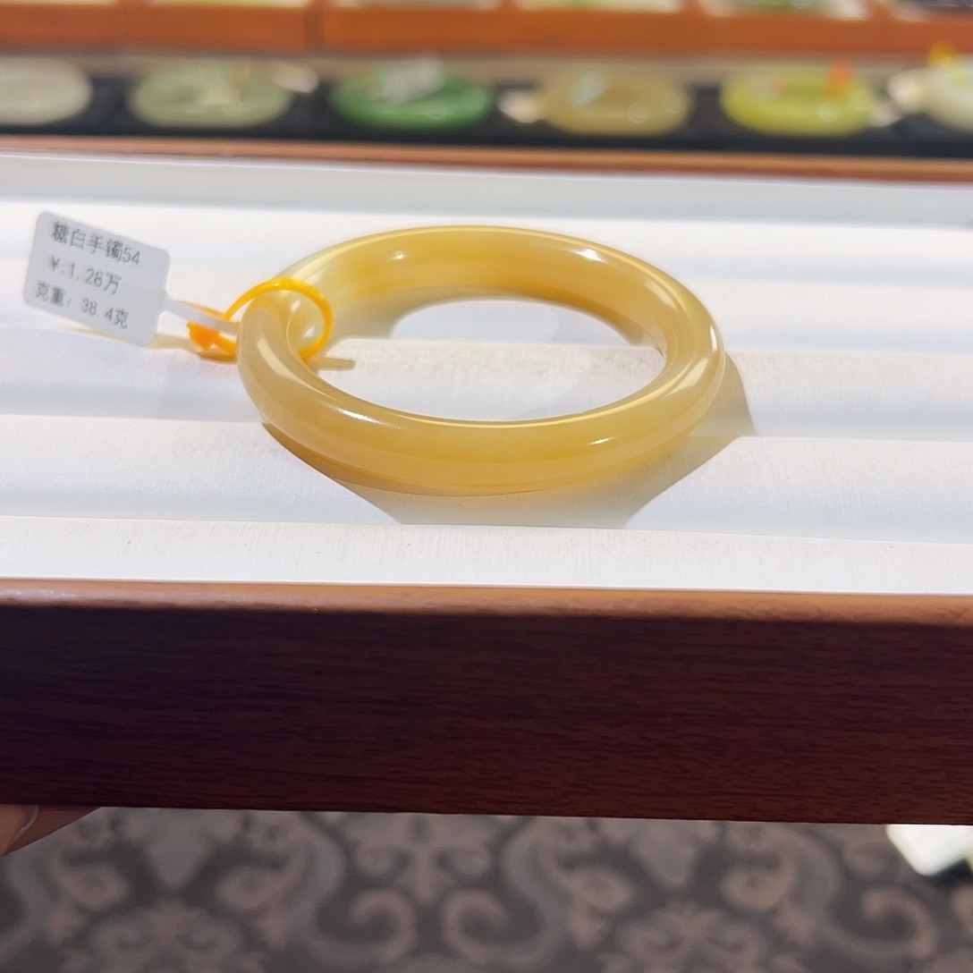 和田玉手镯未镶嵌壮****活