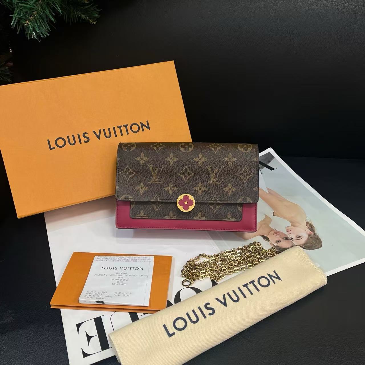 99新 LouisVuitton/路易威登 老花芯片Flore单肩包B873