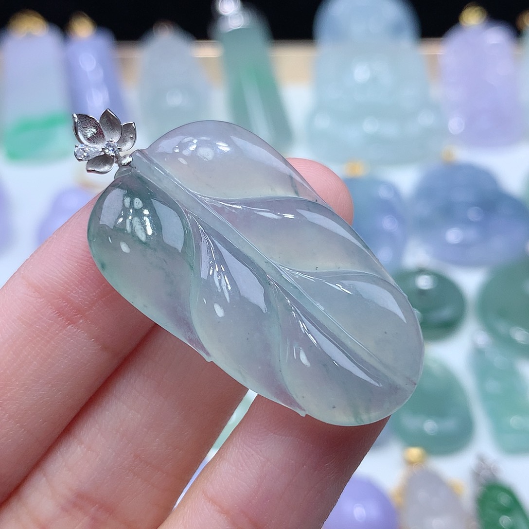 颈饰18K金镶嵌翡翠翡翠