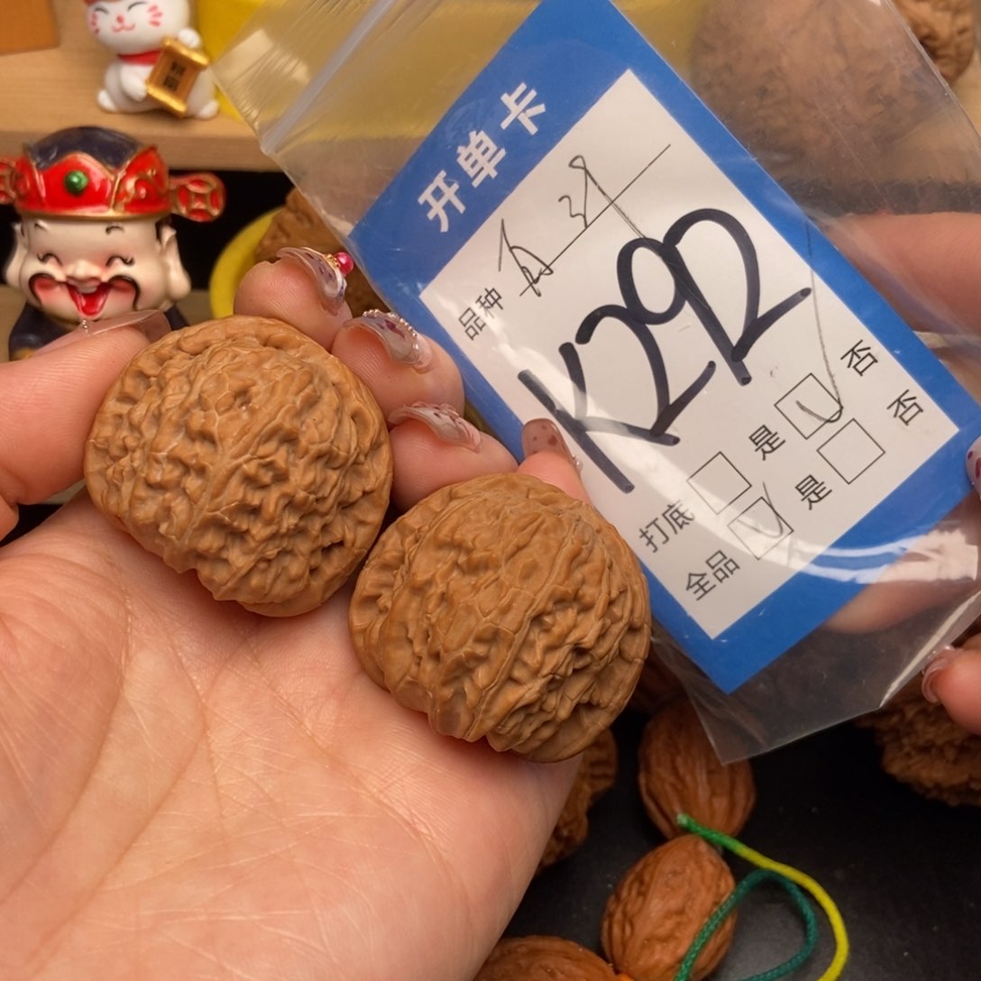 桃核吊坠核桃白狮子