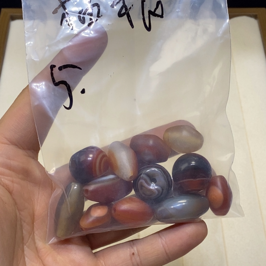 猫***粮玛瑙/玉髓未镶嵌珠宝半成品