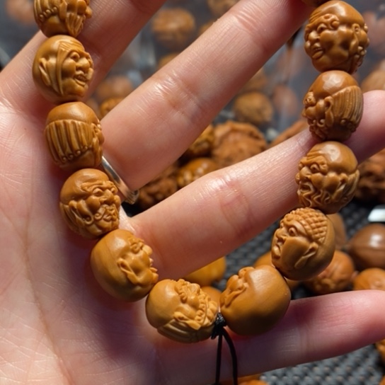 橄榄核吊坠十八罗汉