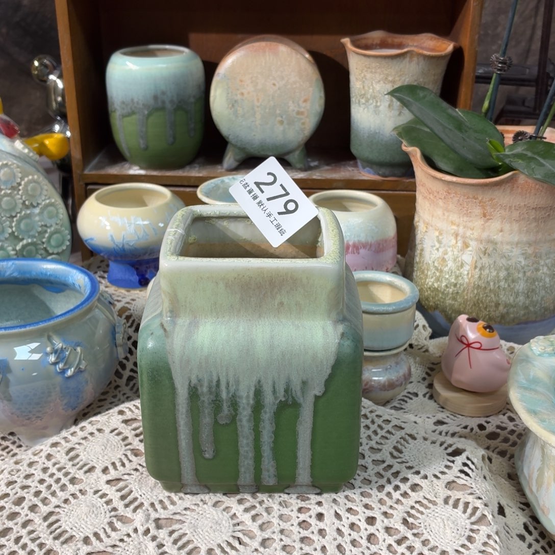 景德镇陶瓷花盆艺术