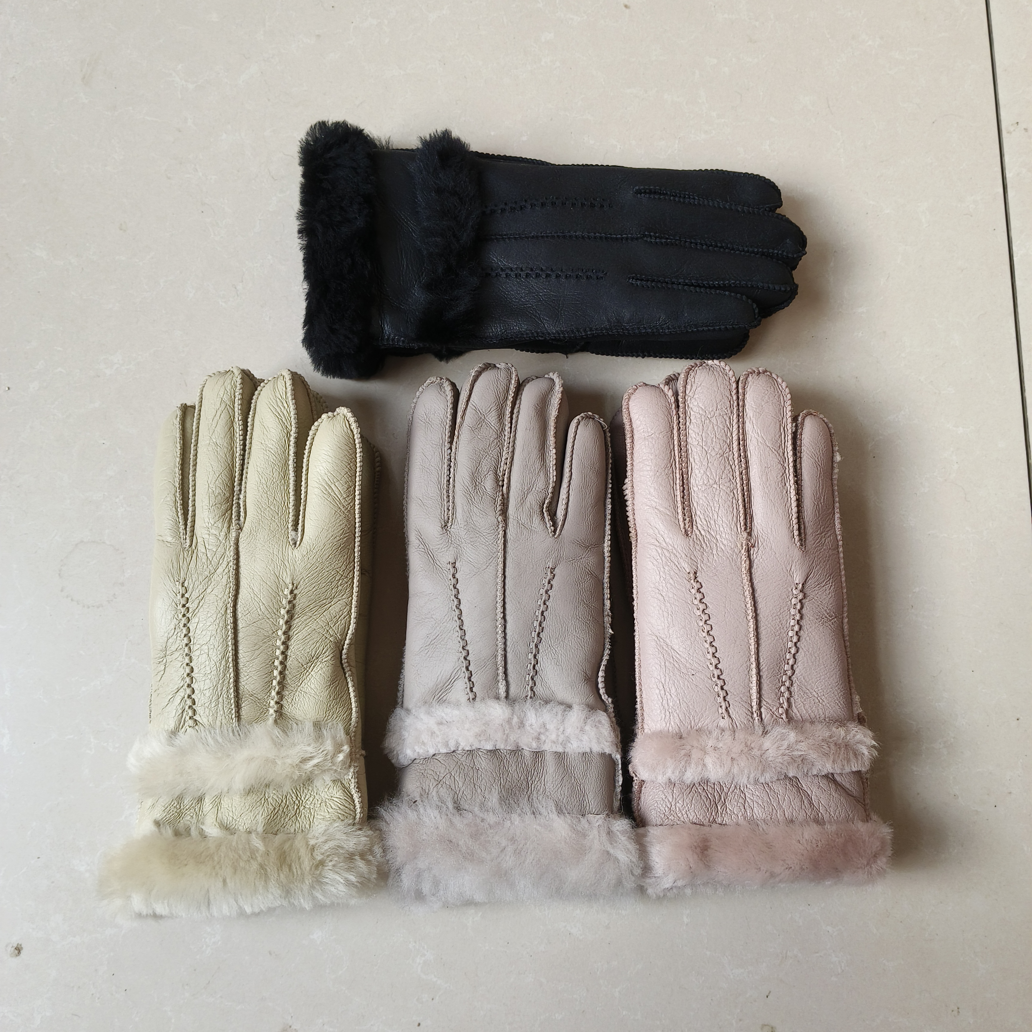 保暖防寒五指女式绵羊毛皮手套