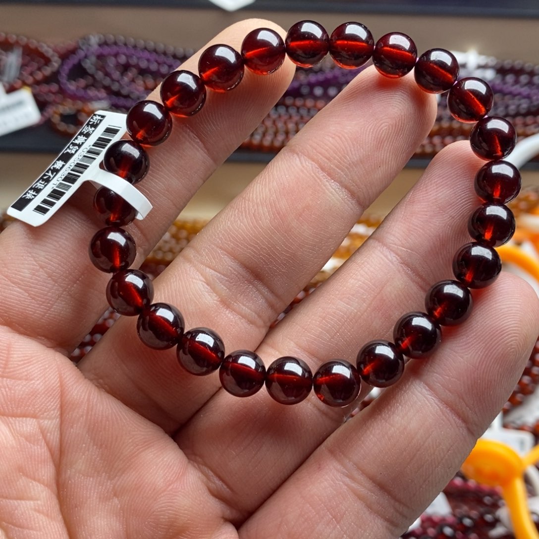 石榴石手链未镶嵌7.5mm血 珀红