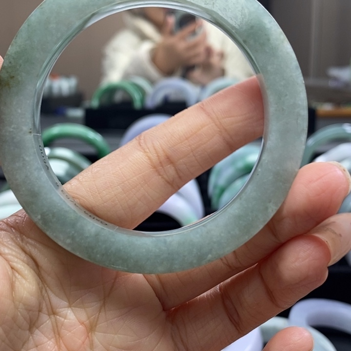 翡翠未镶嵌手镯翡翠