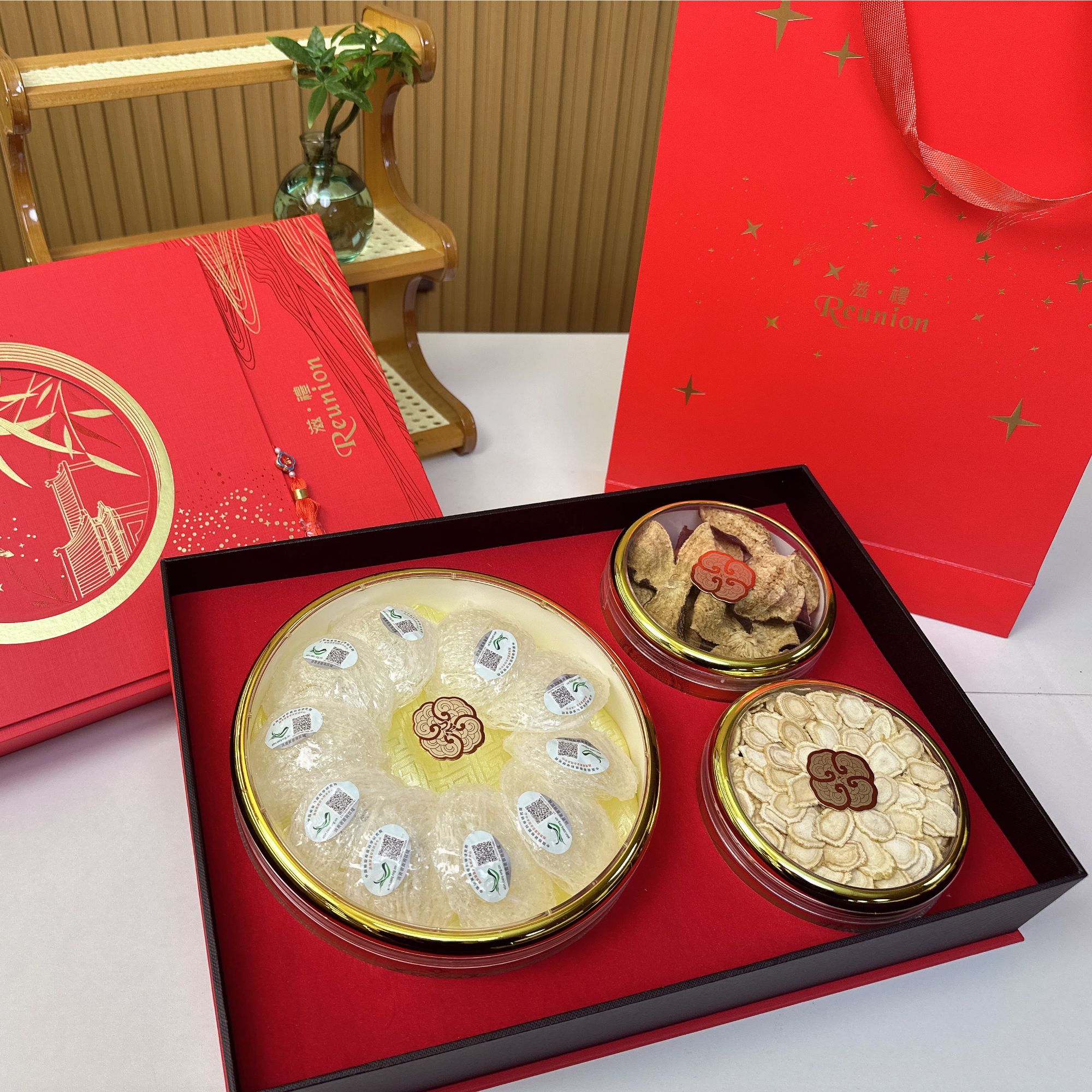 燕窝三拼礼盒（内含燕窝30g+西洋参50g+陈皮25g）