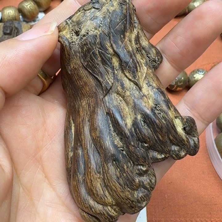 大叶紫檀（黑酸枝木类）