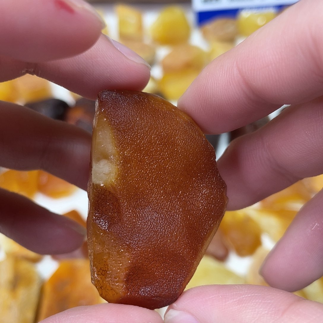 定制琥珀未镶嵌原矿琥珀