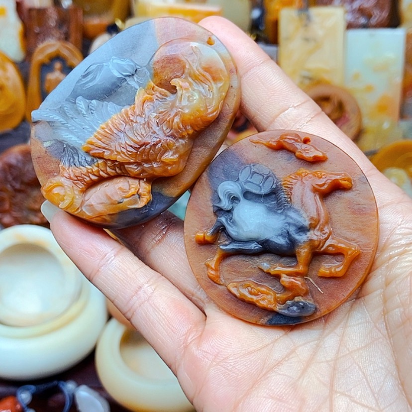 【闪购商品】石英质玉（黄龙玉）颈饰未镶嵌