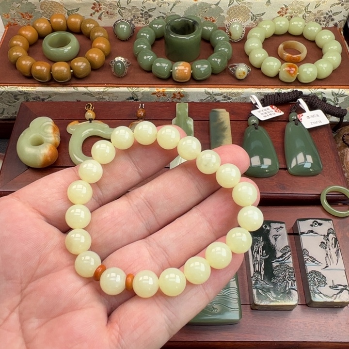 放***下岫岩河磨玉（透闪石质玉）未镶嵌手链