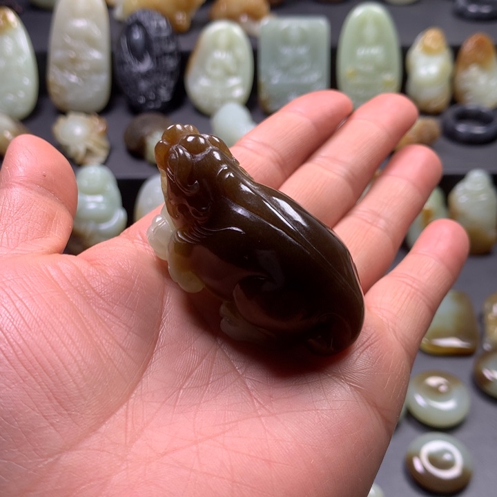 和田玉（糖玉）颈饰未镶嵌8****7