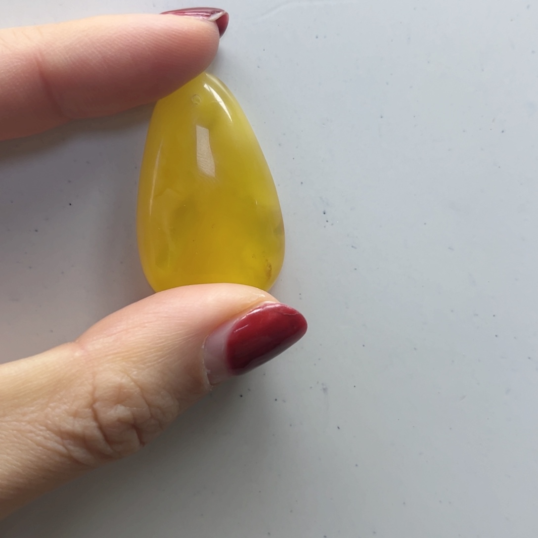 琥珀未镶嵌颈饰蜜蜡吊坠