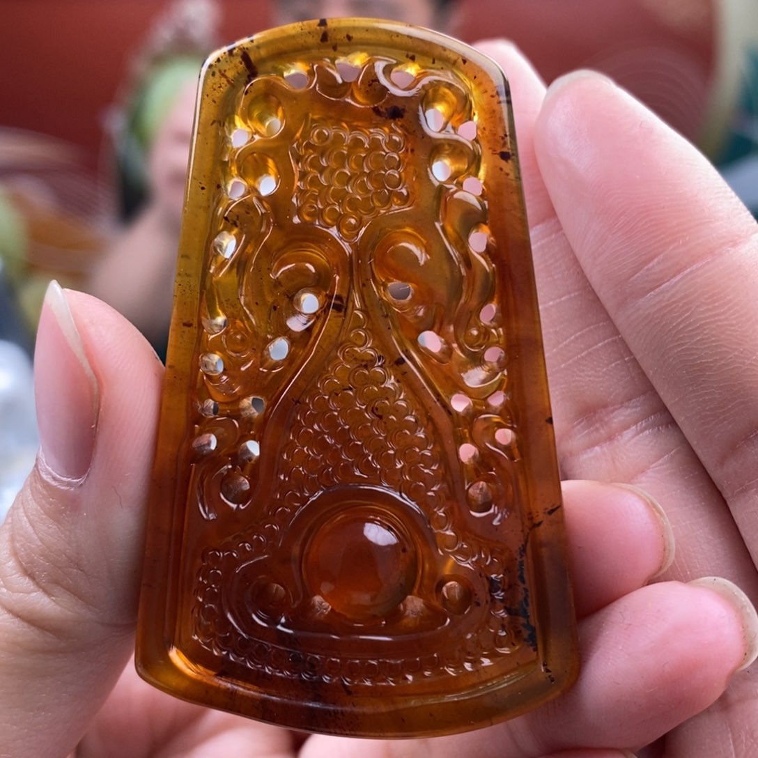 琥珀珠宝奇石未镶嵌