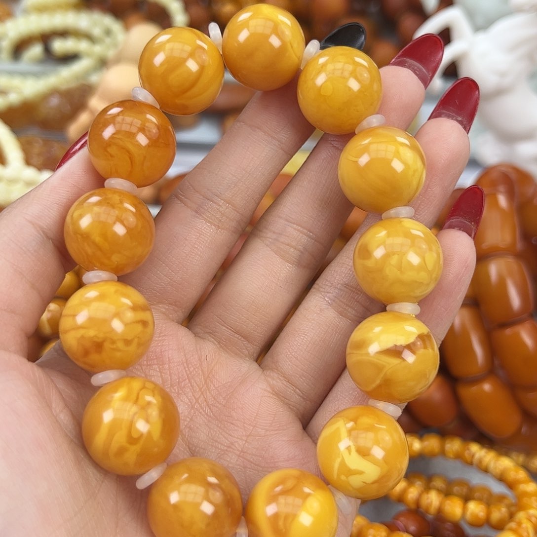 琥珀颈饰未镶嵌蜜蜡