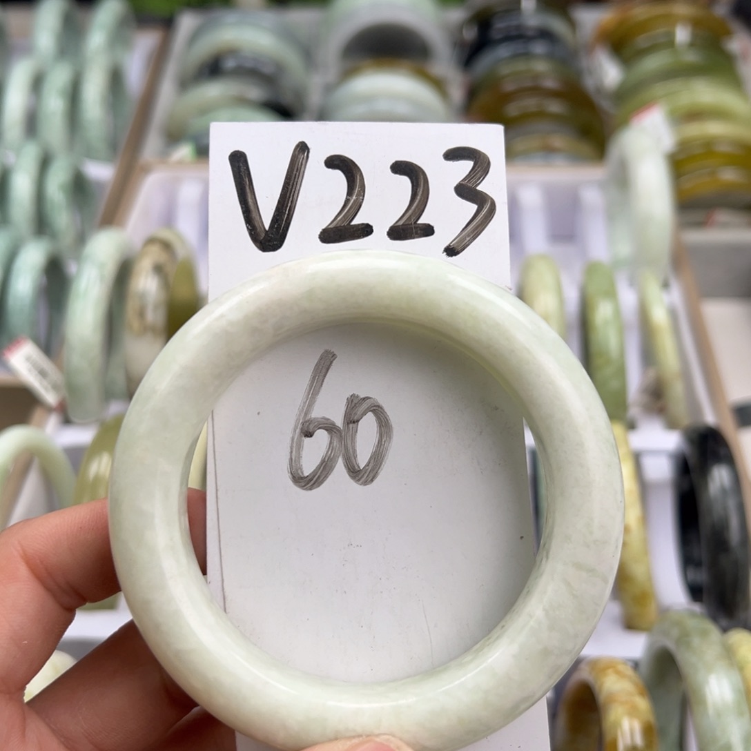 岫玉手镯未镶嵌天然岫玉