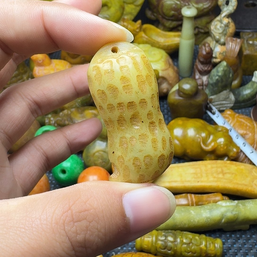白玉菩提吊坠。。。