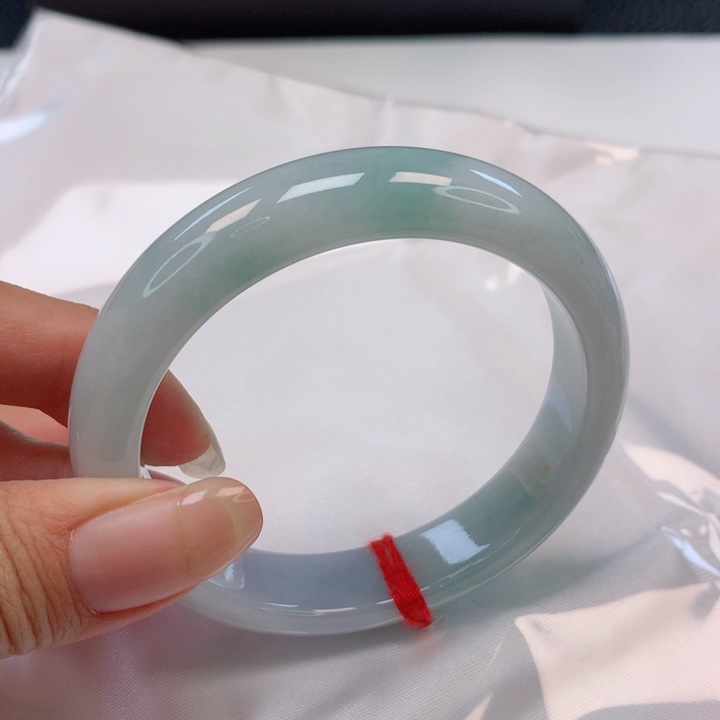 翡翠手镯未镶嵌53圈