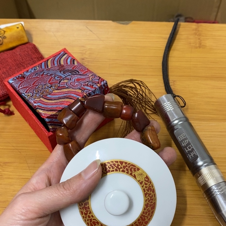 瓷片哈中古工艺品一件