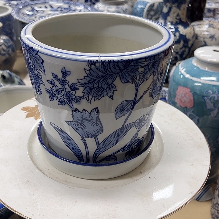 瓷片微瑕。。。。。。。。。。。。。。